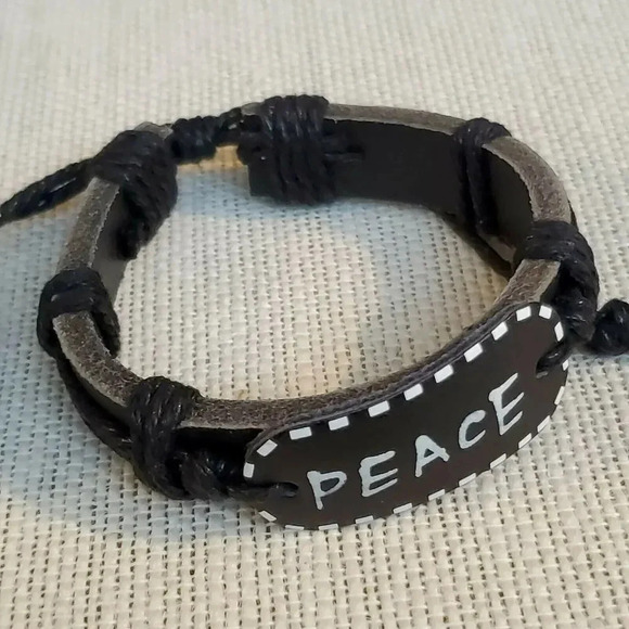 Hand Crafted Leather Peace Affirmation Bracelet Black White Adjustable - Picture 1 of 5